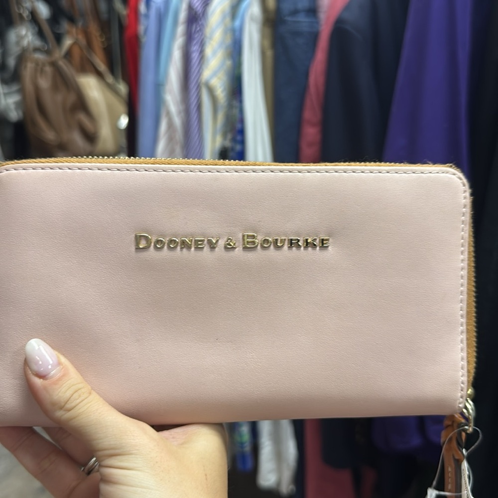 dooney pink - Picture 2 of 2